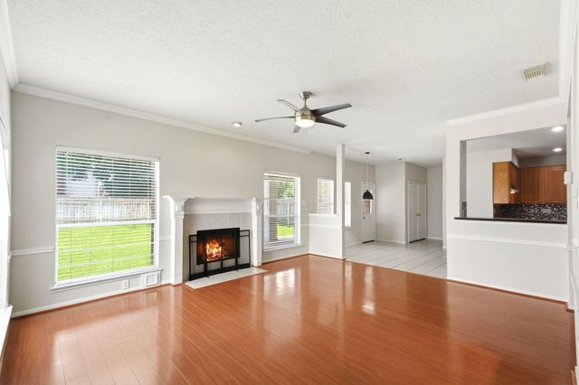 3126 Waters View Drive, Sugar Land, TX 77478