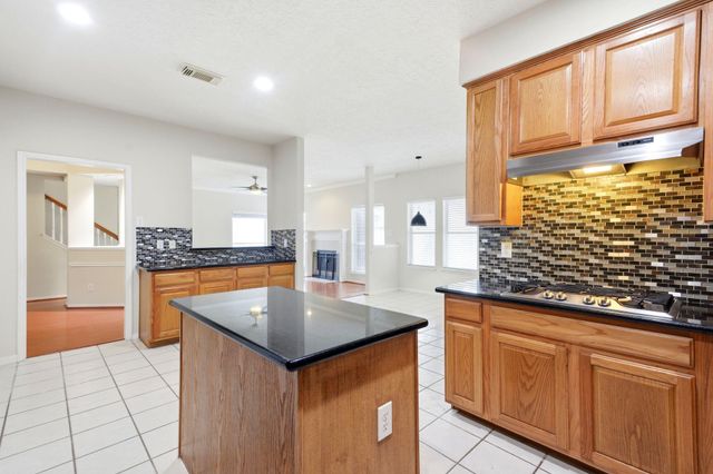 3126 Waters View Drive, Sugar Land, TX 77478