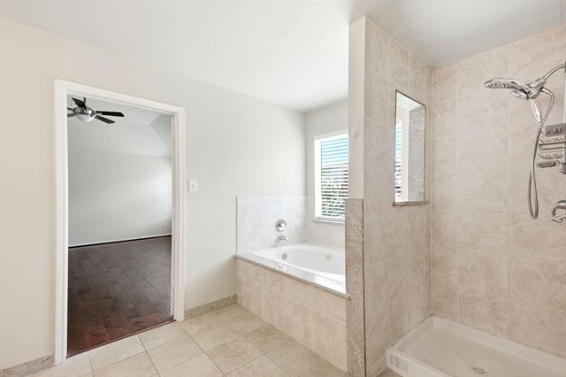 3126 Waters View Drive, Sugar Land, TX 77478