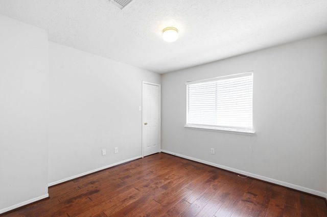 3126 Waters View Drive, Sugar Land, TX 77478