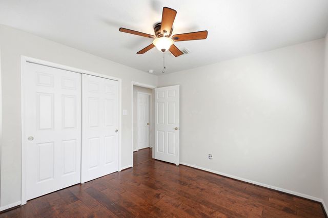 3126 Waters View Drive, Sugar Land, TX 77478
