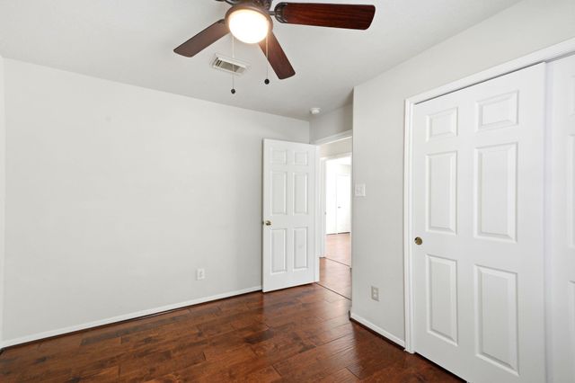 3126 Waters View Drive, Sugar Land, TX 77478