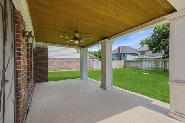 3126 Waters View Drive, Sugar Land, TX 77478