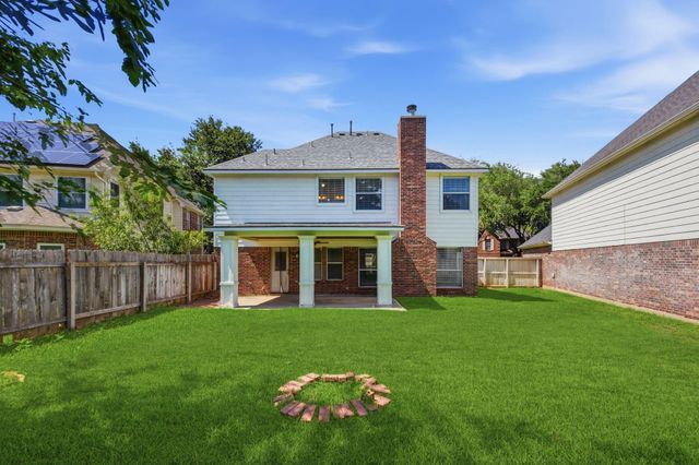 3126 Waters View Drive, Sugar Land, TX 77478