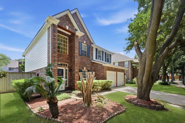 3126 Waters View Drive, Sugar Land, TX 77478