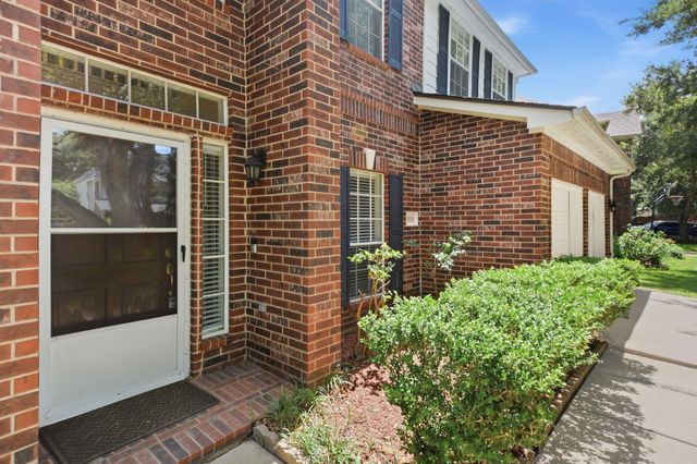 3126 Waters View Drive, Sugar Land, TX 77478