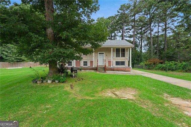 1140 Pineglen Drive, Riverdale, GA 30296