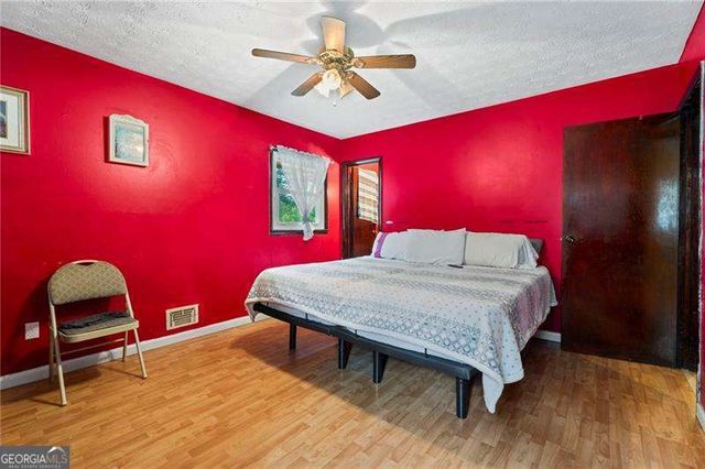 1140 Pineglen Drive, Riverdale, GA 30296