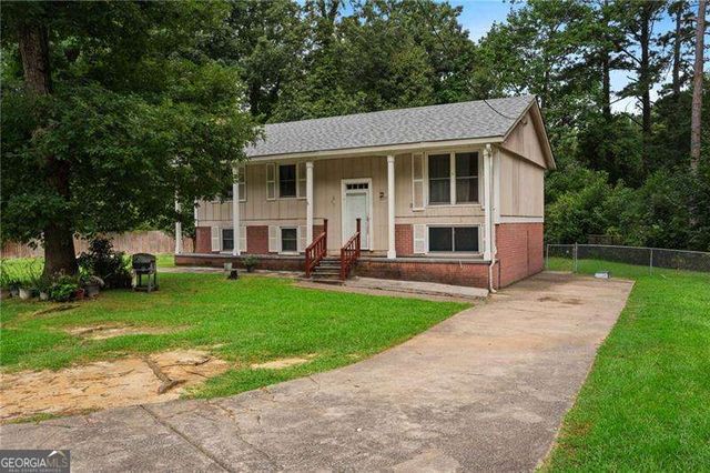 1140 Pineglen Drive, Riverdale, GA 30296