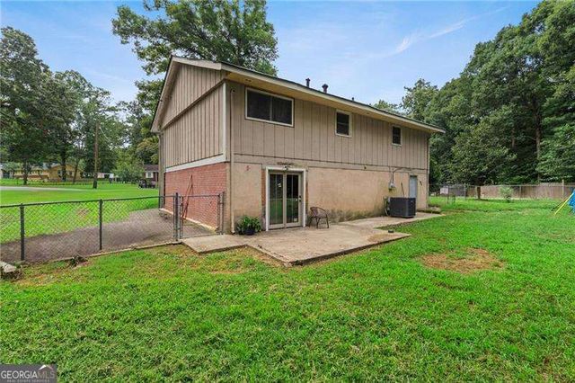 1140 Pineglen Drive, Riverdale, GA 30296
