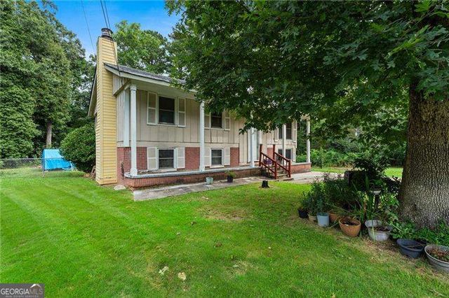 1140 Pineglen Drive, Riverdale, GA 30296