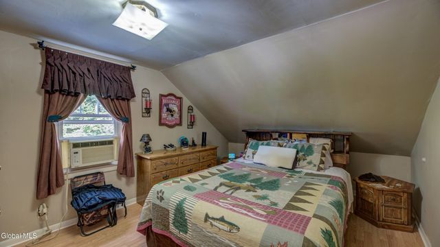 325 Sacandaga Road, Perth, NY 12095