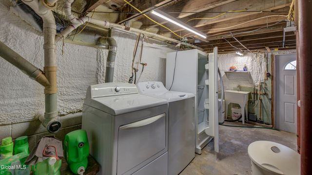 325 Sacandaga Road, Perth, NY 12095