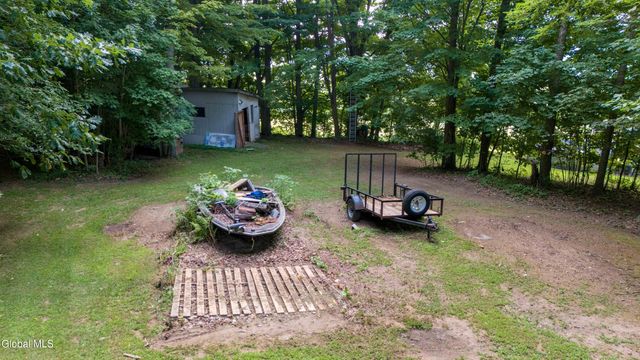 325 Sacandaga Road, Perth, NY 12095