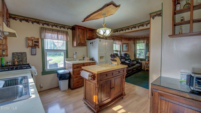 325 Sacandaga Road, Perth, NY 12095