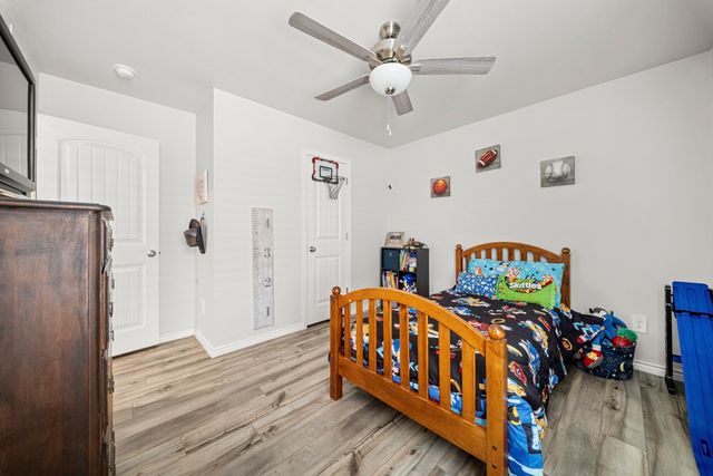 7609 Cowboy Trail Lane, Corpus Christi, TX 78414
