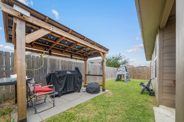 7609 Cowboy Trail Lane, Corpus Christi, TX 78414