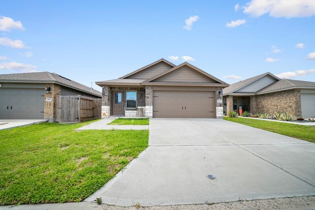 7609 Cowboy Trail Lane, Corpus Christi, TX 78414