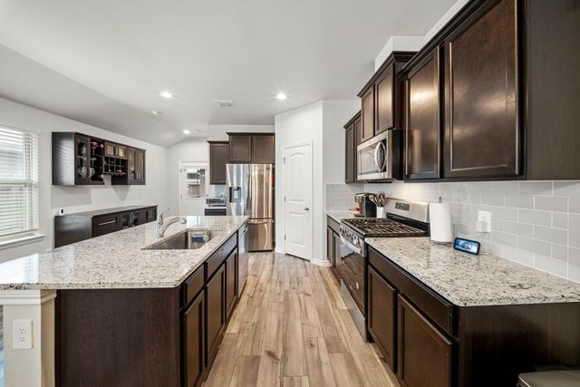 7609 Cowboy Trail Lane, Corpus Christi, TX 78414