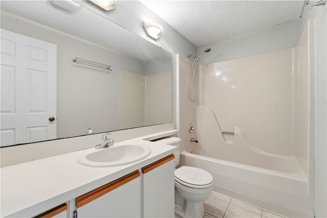 217 Clearbrook Ct, Cranberry Twp, PA 16066