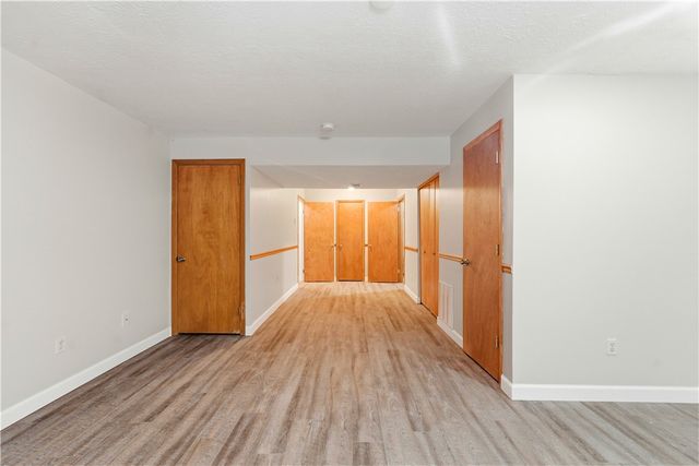 217 Clearbrook Ct, Cranberry Twp, PA 16066