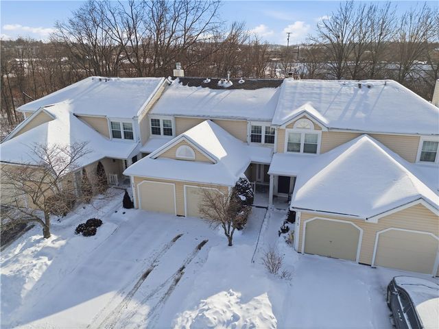 217 Clearbrook Ct, Cranberry Twp, PA 16066