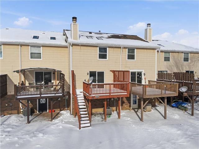 217 Clearbrook Ct, Cranberry Twp, PA 16066