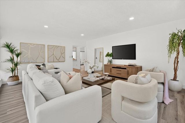 205 NE 123rd Street, North Miami, FL 33161