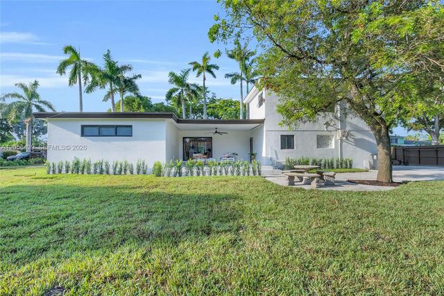 205 NE 123rd Street, North Miami, FL 33161