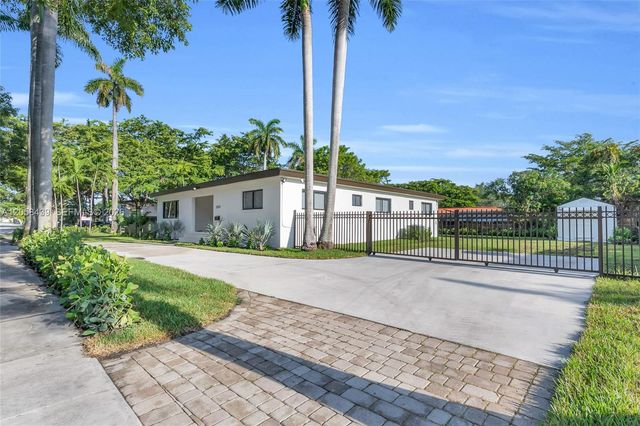 205 NE 123rd Street, North Miami, FL 33161