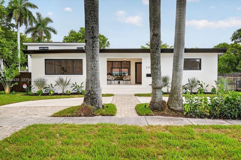 205 NE 123rd Street, North Miami, FL 33161