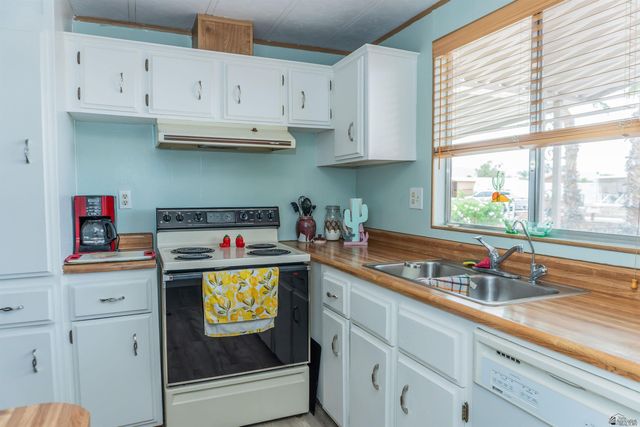 13614 E 45 Ln, Yuma, AZ 85367