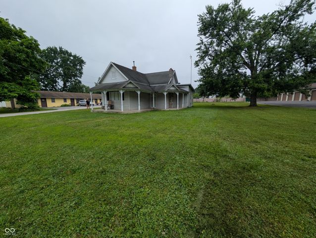 204 S Lafayette Street, Cloverdale, IN 46120