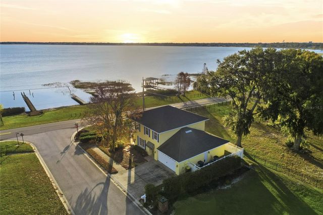 100 MADALYN, Auburndale, FL 33823