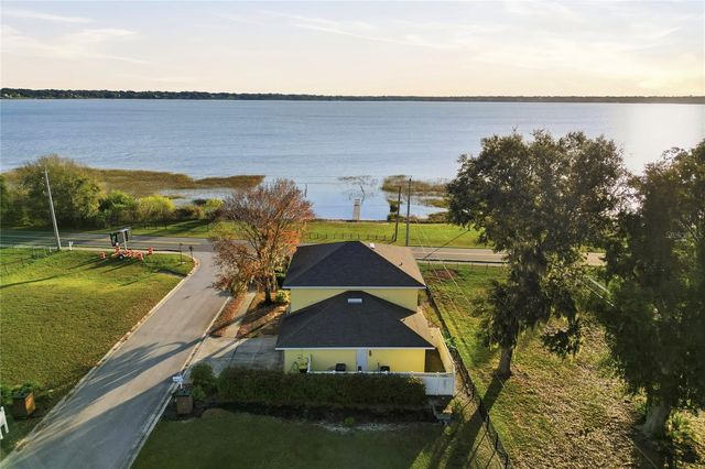 100 MADALYN, Auburndale, FL 33823