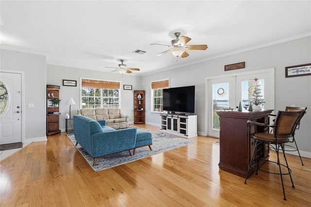 100 MADALYN, Auburndale, FL 33823