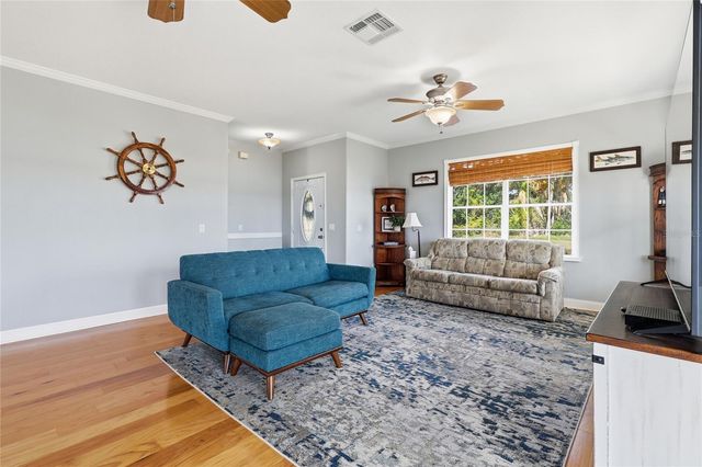 100 MADALYN, Auburndale, FL 33823