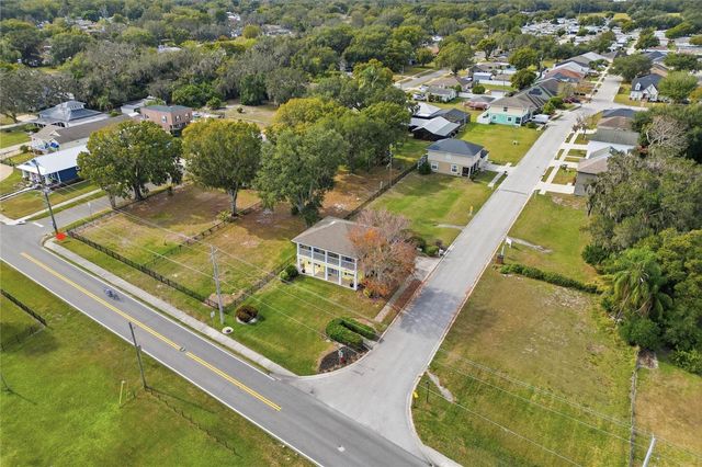 100 MADALYN, Auburndale, FL 33823