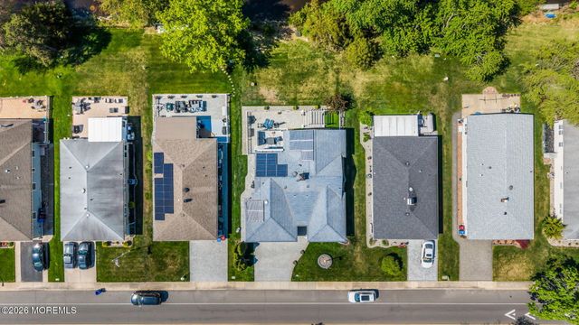 767 Jamaica Boulevard, Toms River, NJ 08757