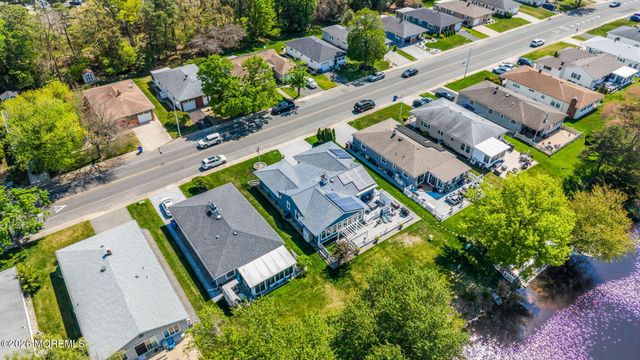 767 Jamaica Boulevard, Toms River, NJ 08757