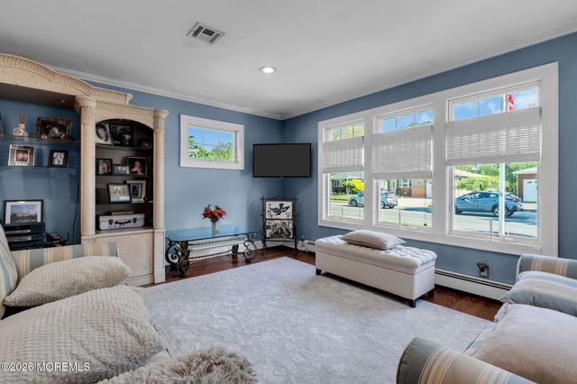767 Jamaica Boulevard, Toms River, NJ 08757