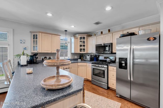 767 Jamaica Boulevard, Toms River, NJ 08757