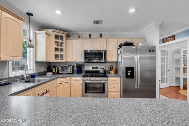 767 Jamaica Boulevard, Toms River, NJ 08757