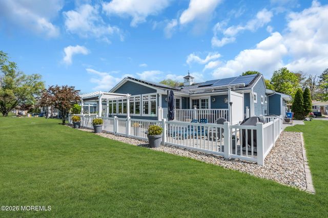 767 Jamaica Boulevard, Toms River, NJ 08757
