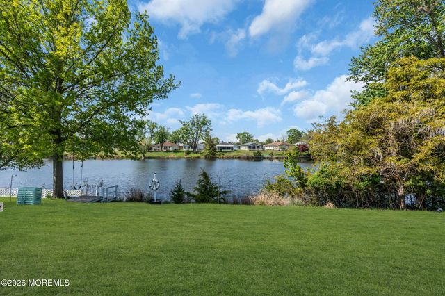 767 Jamaica Boulevard, Toms River, NJ 08757