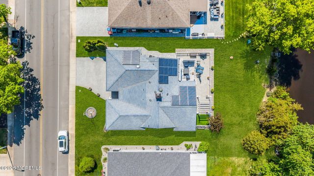 767 Jamaica Boulevard, Toms River, NJ 08757