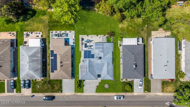 767 Jamaica Boulevard, Toms River, NJ 08757
