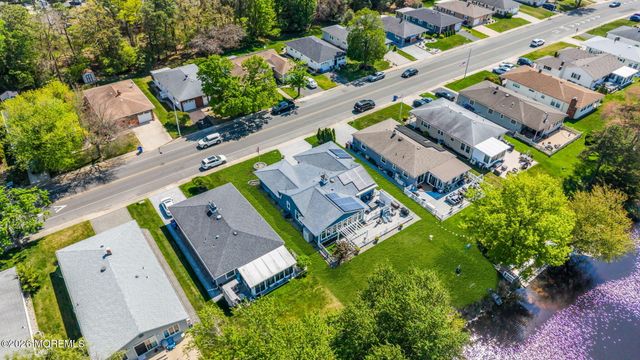 767 Jamaica Boulevard, Toms River, NJ 08757