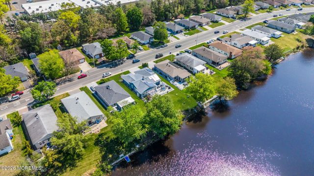 767 Jamaica Boulevard, Toms River, NJ 08757