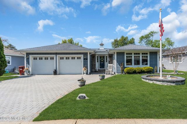 767 Jamaica Boulevard, Toms River, NJ 08757